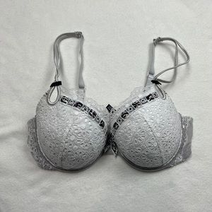 Victoria secret bra 36C